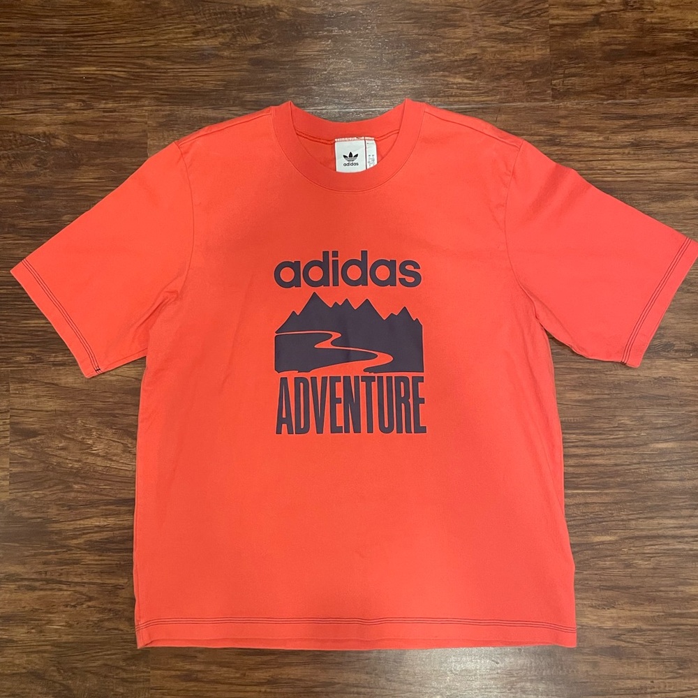Adidas graphic heavyweight Tee